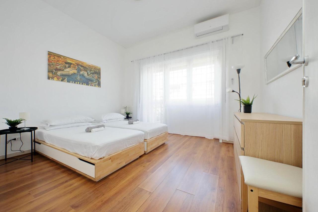 Zucchi Rooms Roma Exterior foto